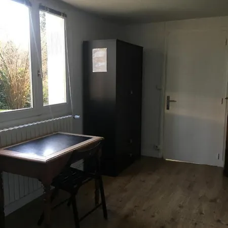Les De L'horloge Apartment *